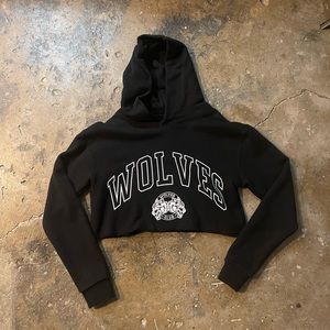 ✨reserved. Not for sale✨Darc Sport she cropped hoodie